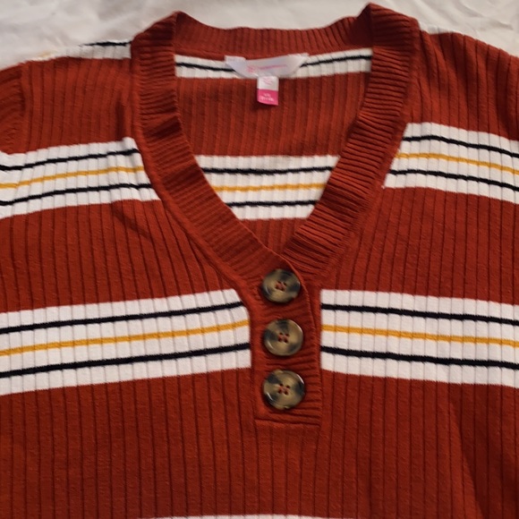 Large Rust Summer Sweater - Picture 3 of 4